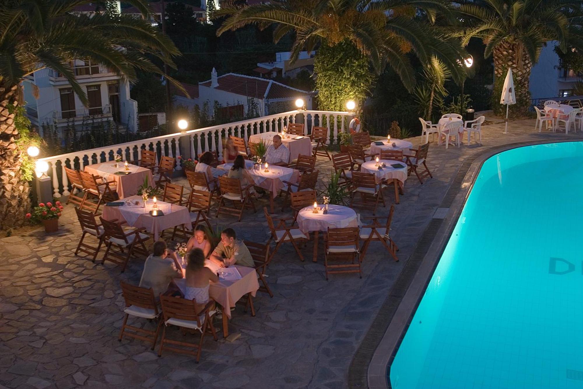 Hotel Dionyssos Skopelos Exterior foto